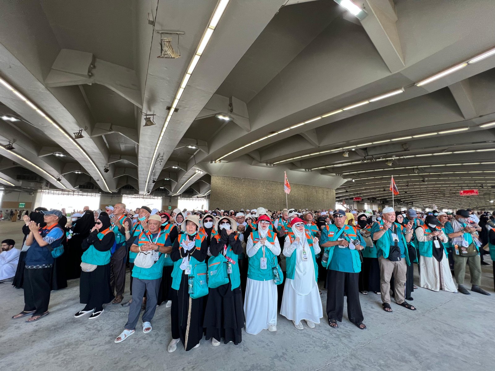 Jemaah Haji Plus Medina Wisata